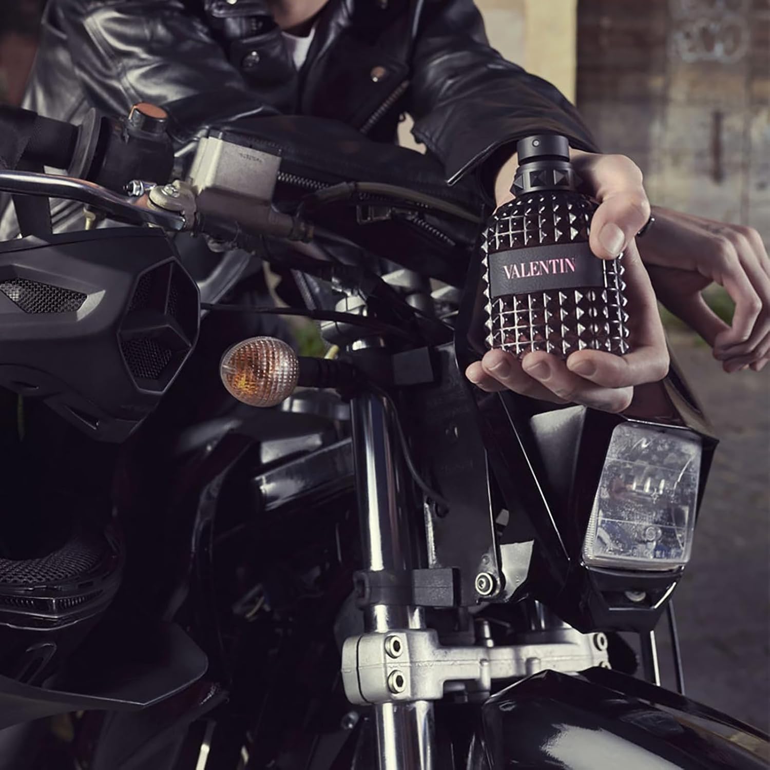 Uomo Born In Roma EDT Spray Men 3.4 oz.