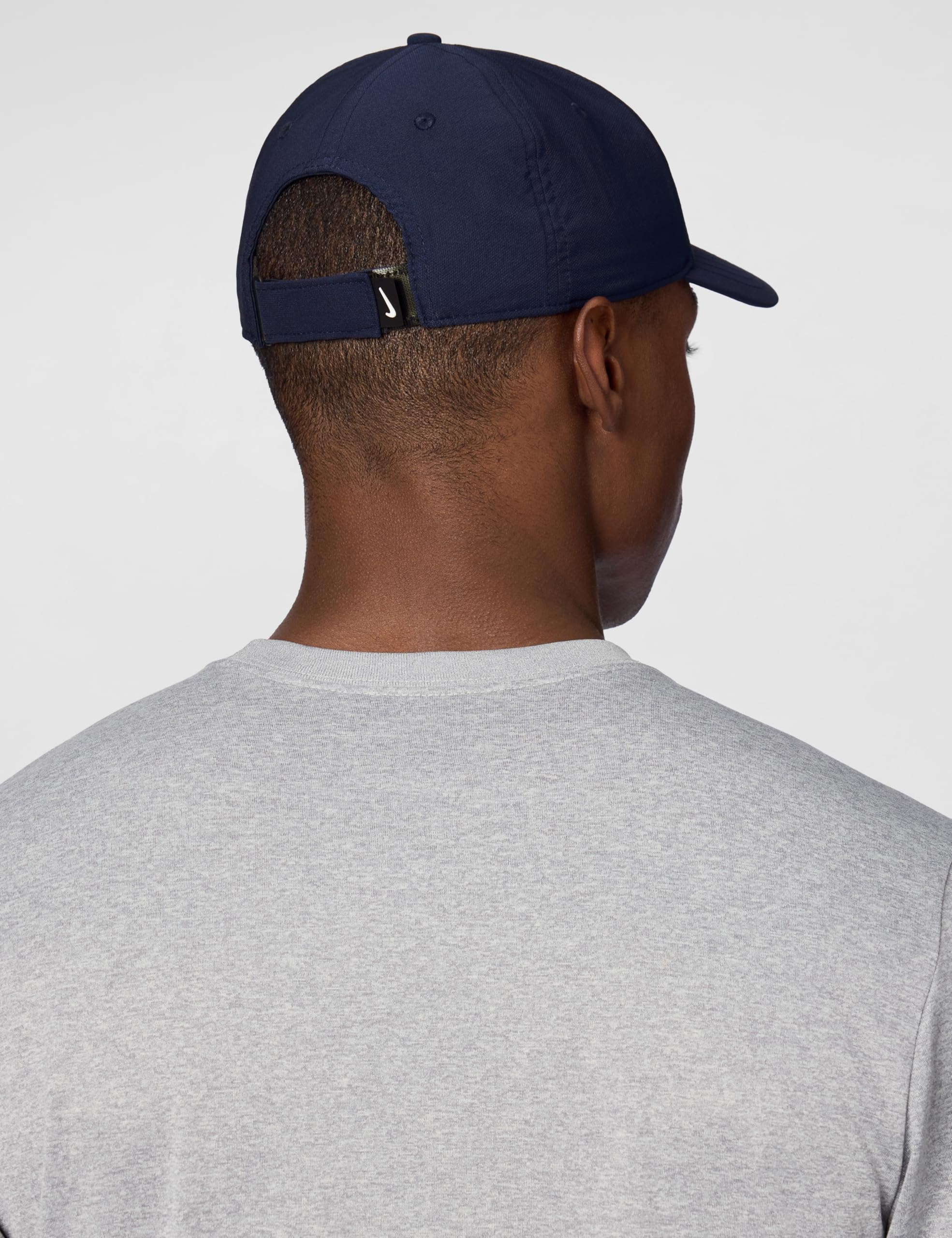 Nike Unisex Adult Dri-FIT Club Structured Swoosh Cap