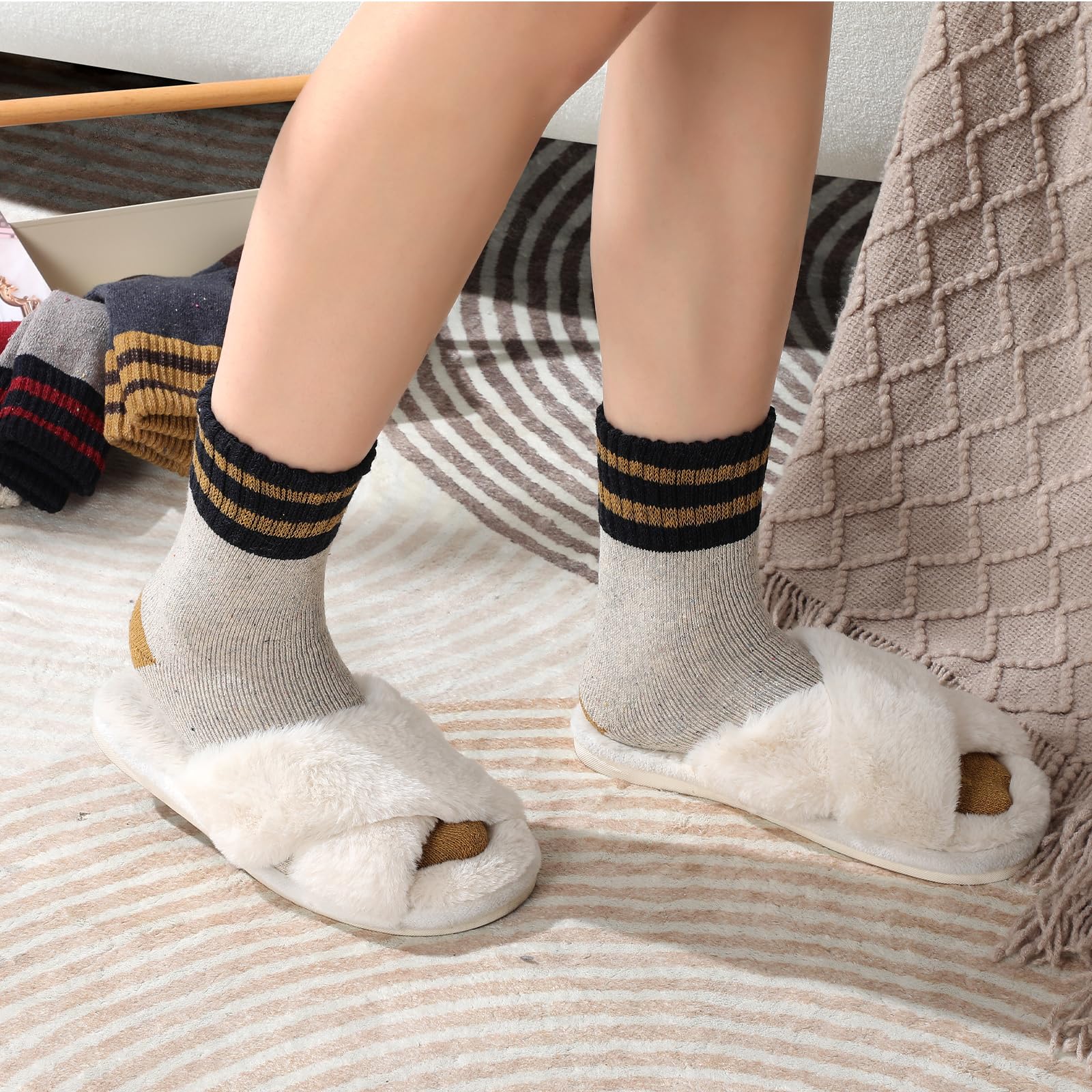 Clothirily Wool Socks for Women, Vintage Womens Wool Socks, Winter Warm Boot Sock for Women Men, Thick Winter Cozy Sock