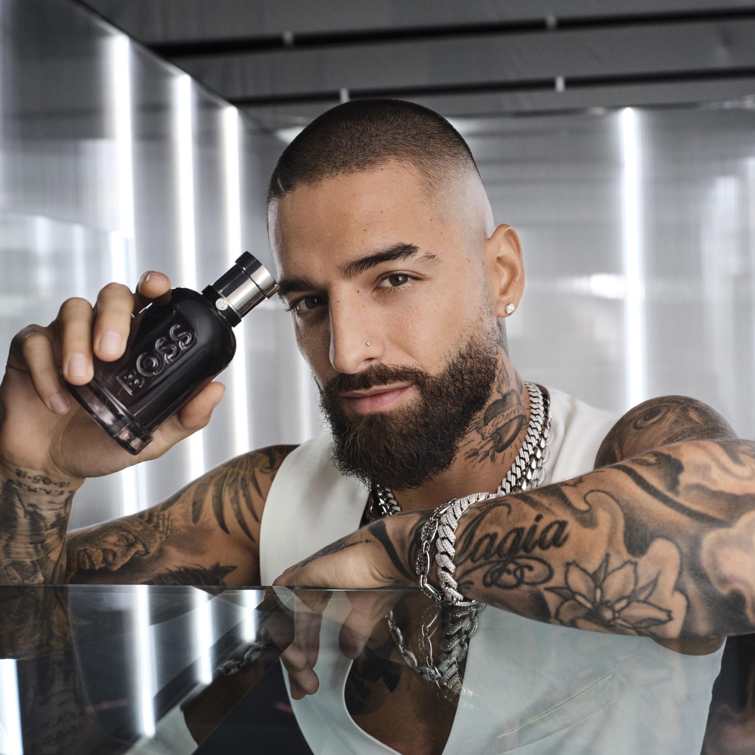 Hugo Boss Bottled Beyond Eau de Parfum – Woody Men's Cologne – With Notes of Ginger & Leather – Long Lasting Fragrance